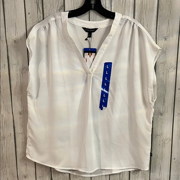 NWT Banana Republic Women's Cream Sleeveless Blouse size L - Picture 5 of 10